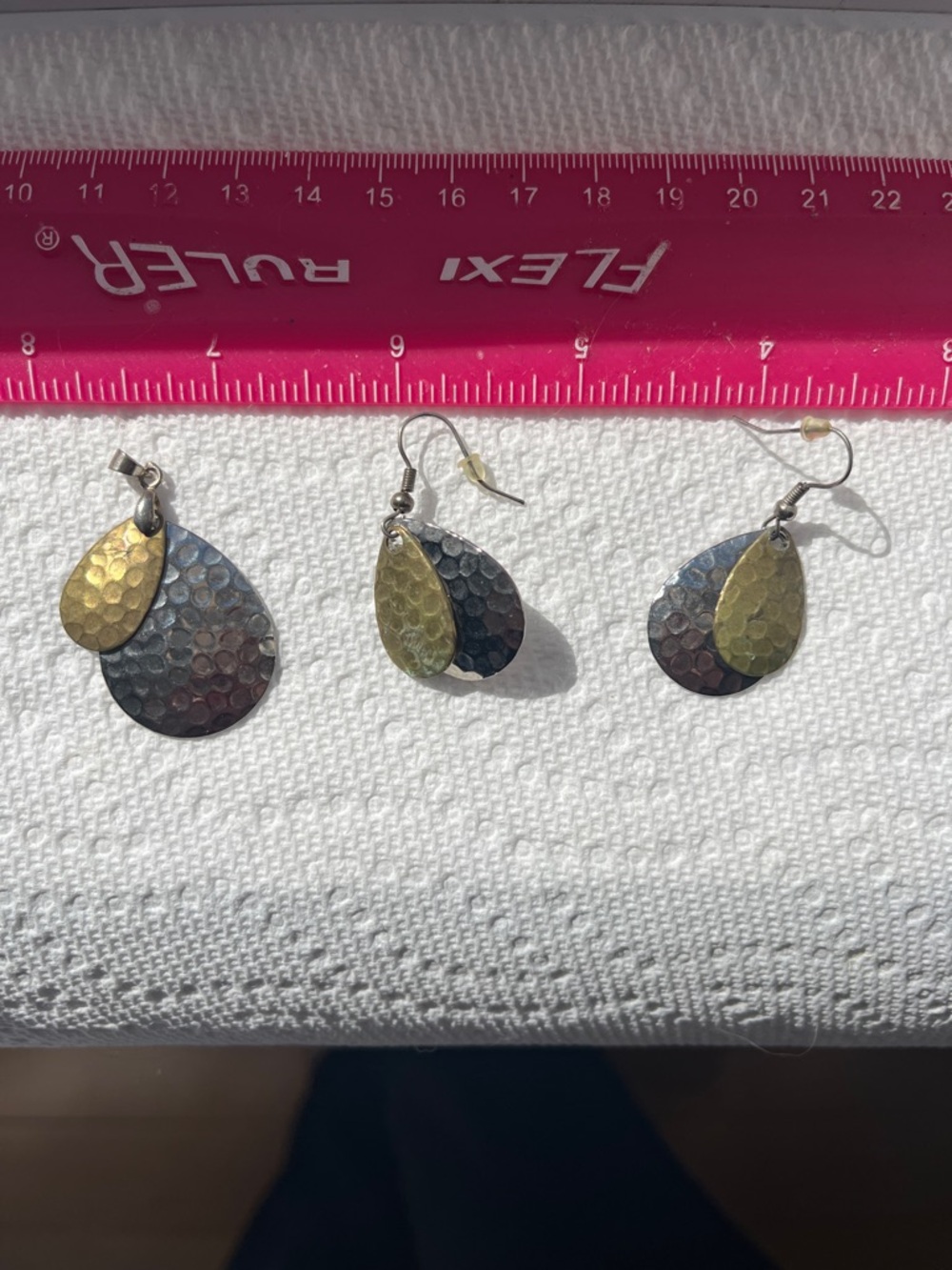 Fishing lure pendant and earrings - Picture 3 of 5